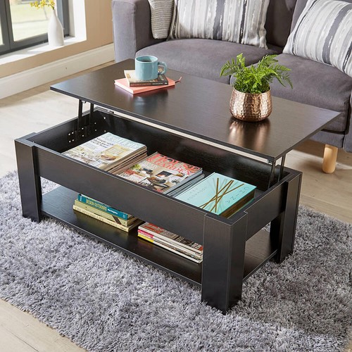 Wooden coffee table with - with, lift